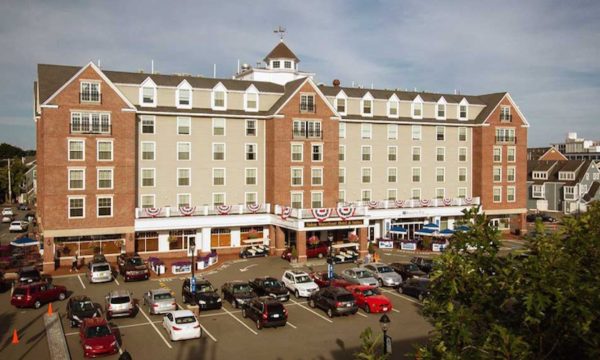 Salem Waterfront Hotel & Suites